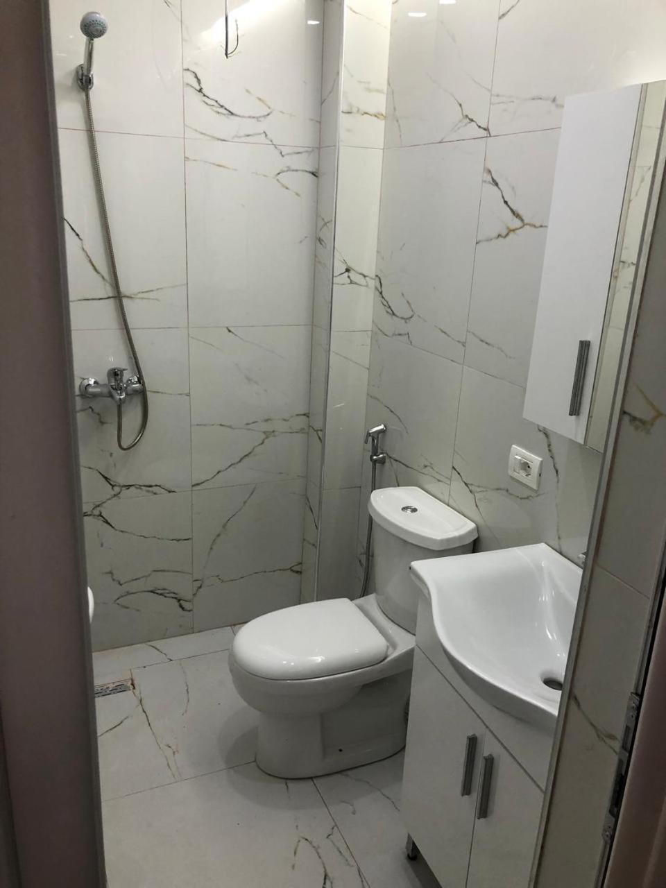 Vila Topi Vlorë エクステリア 写真