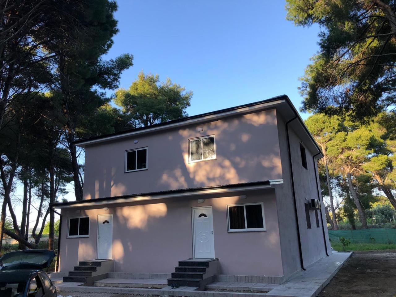 Vila Topi Vlorë エクステリア 写真