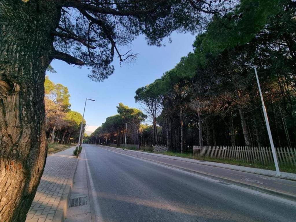Vila Topi Vlorë エクステリア 写真