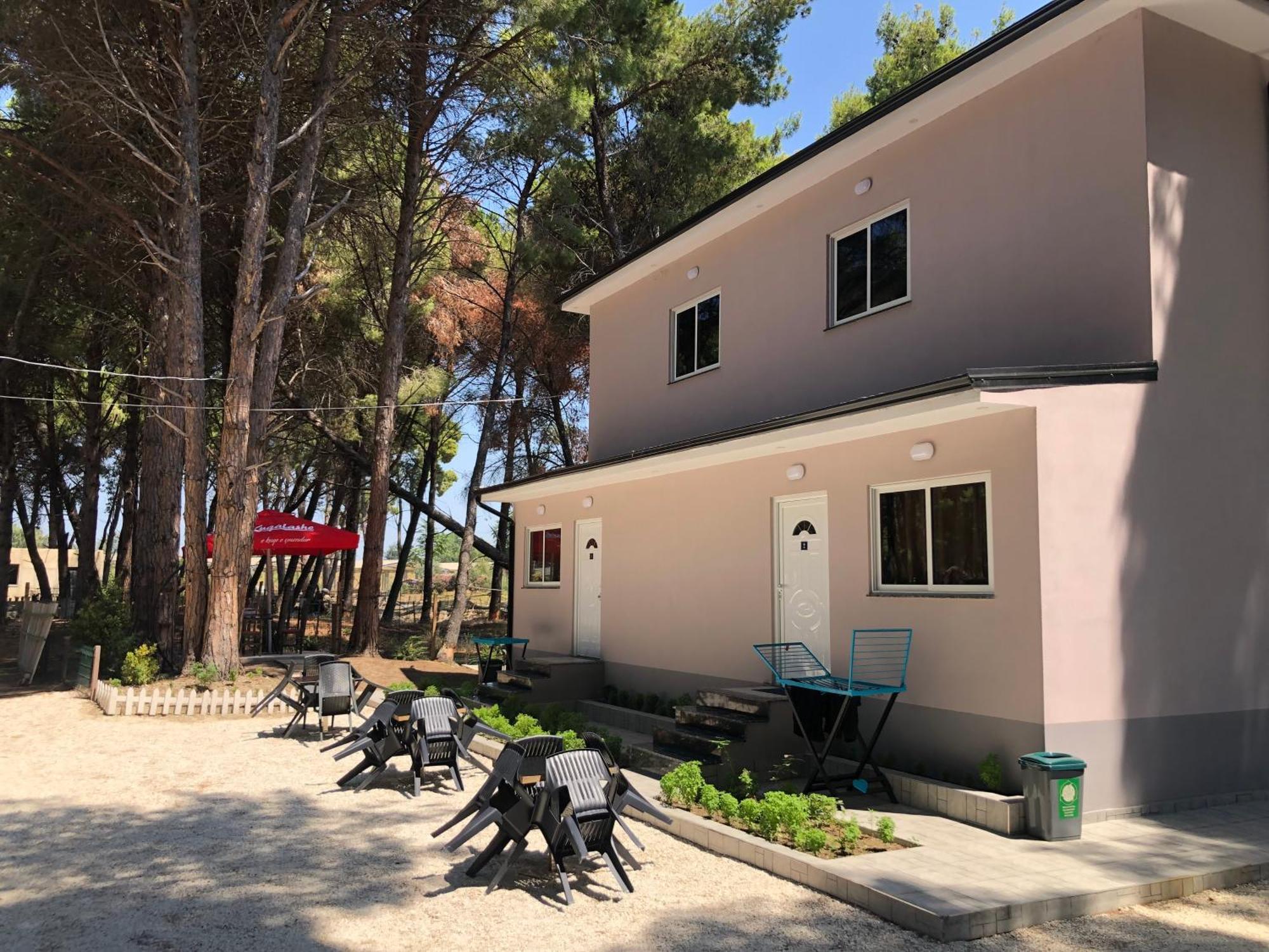 Vila Topi Vlorë エクステリア 写真